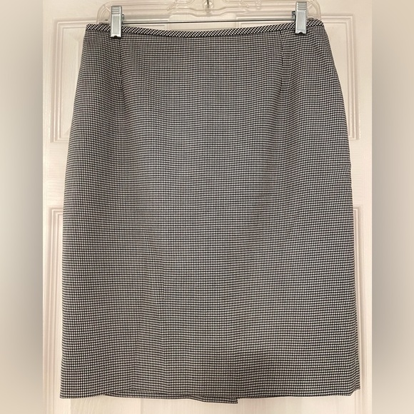 Calvin Klein Dresses & Skirts - Calvin Klein houndstooth skirt, women’s size 4 petite, stretch, vintage